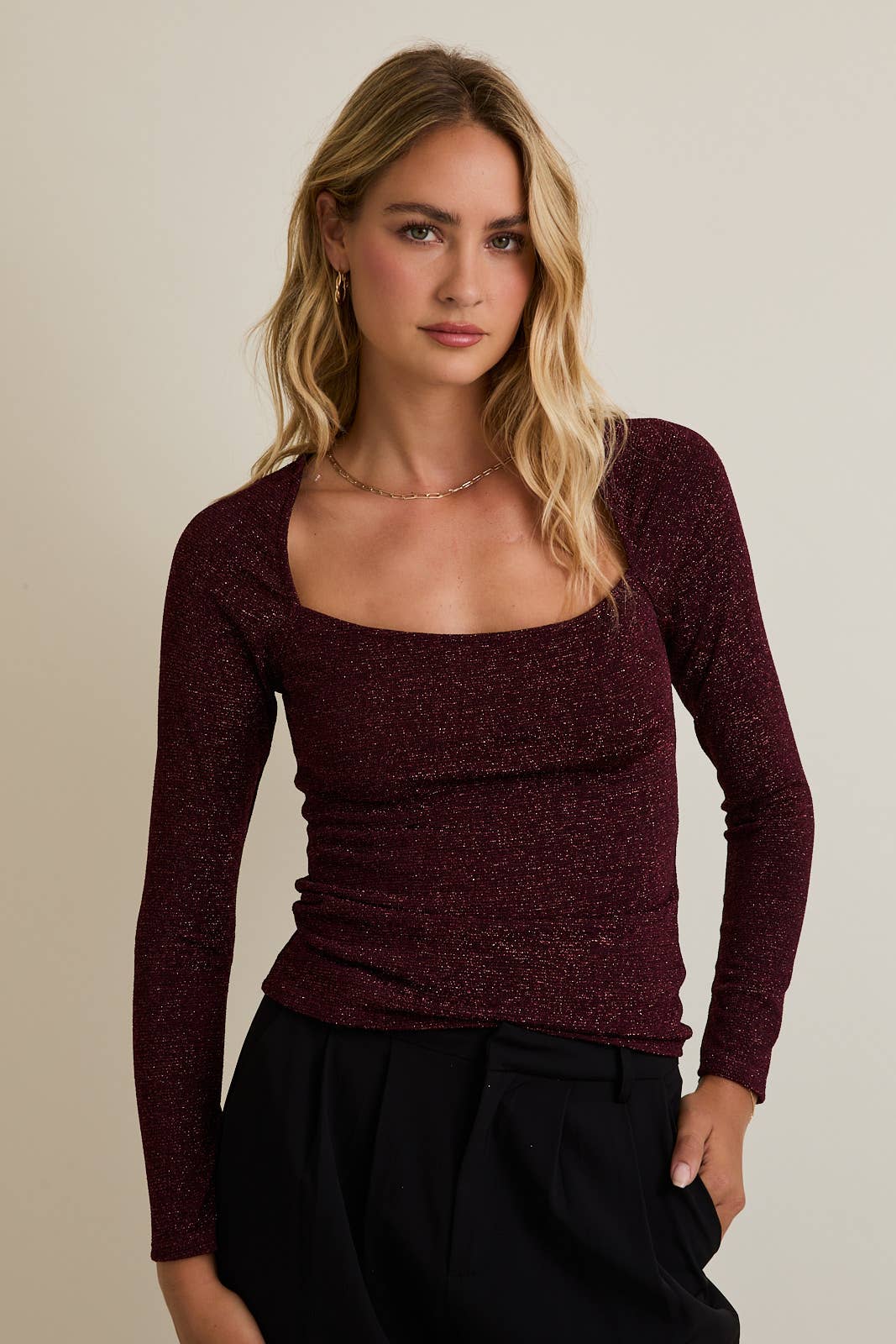 GILLI Cranberry Kiss long sleeve shirt with a fitted design and vibrant cranberry red color, shown on a mannequin.