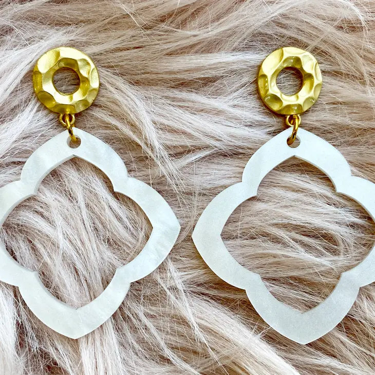 Christine Pearl White Earring