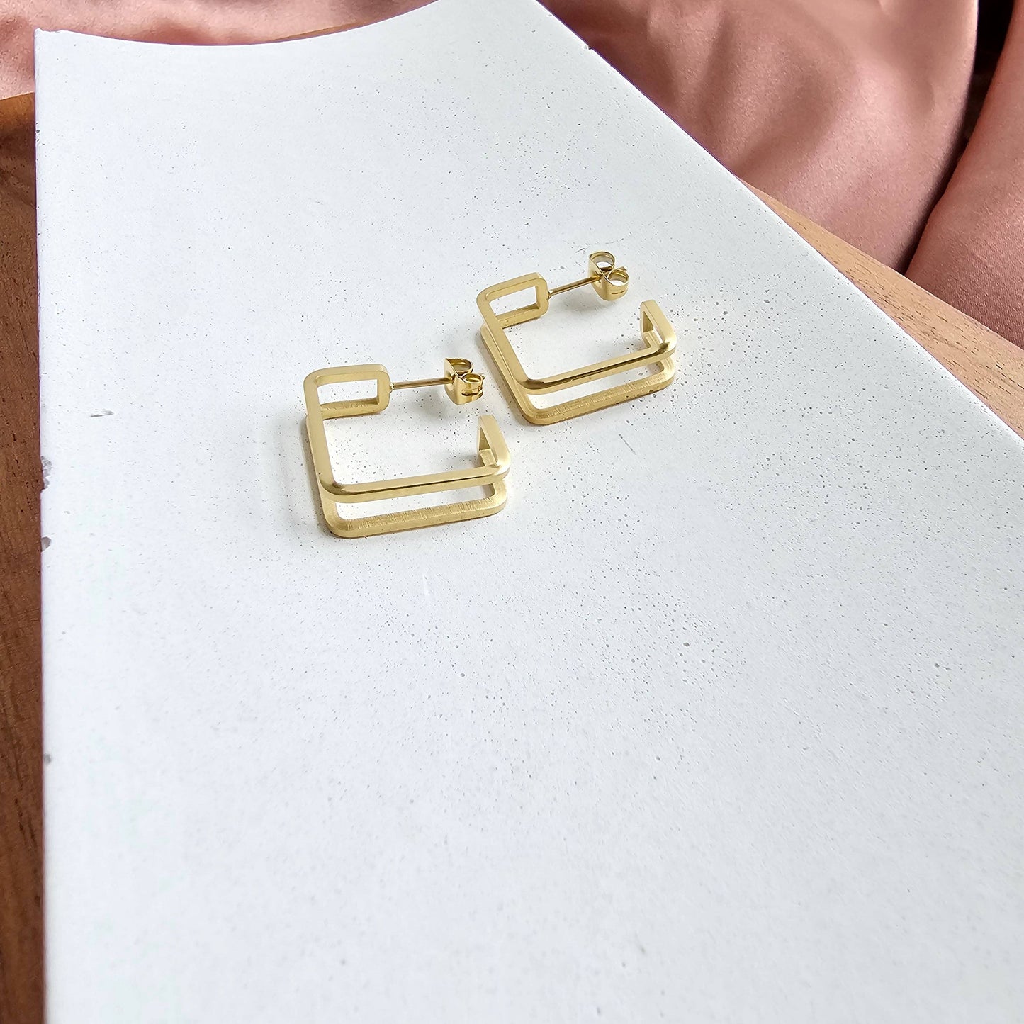 Gold Kamora Hoops