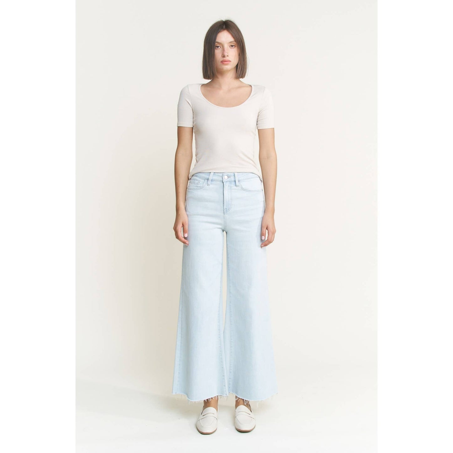 Light Wash Wide Leg Jeans - MICA