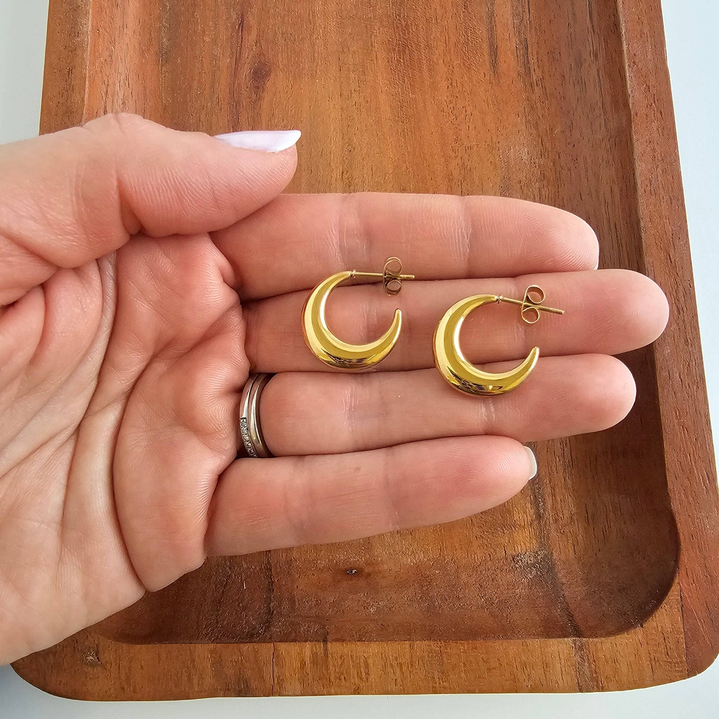 Selena Hoops   - Gold
