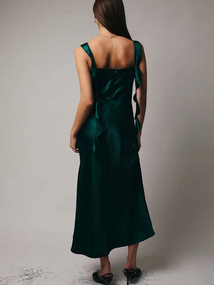 Meet Me Under the Mistletoe Midi Dress
