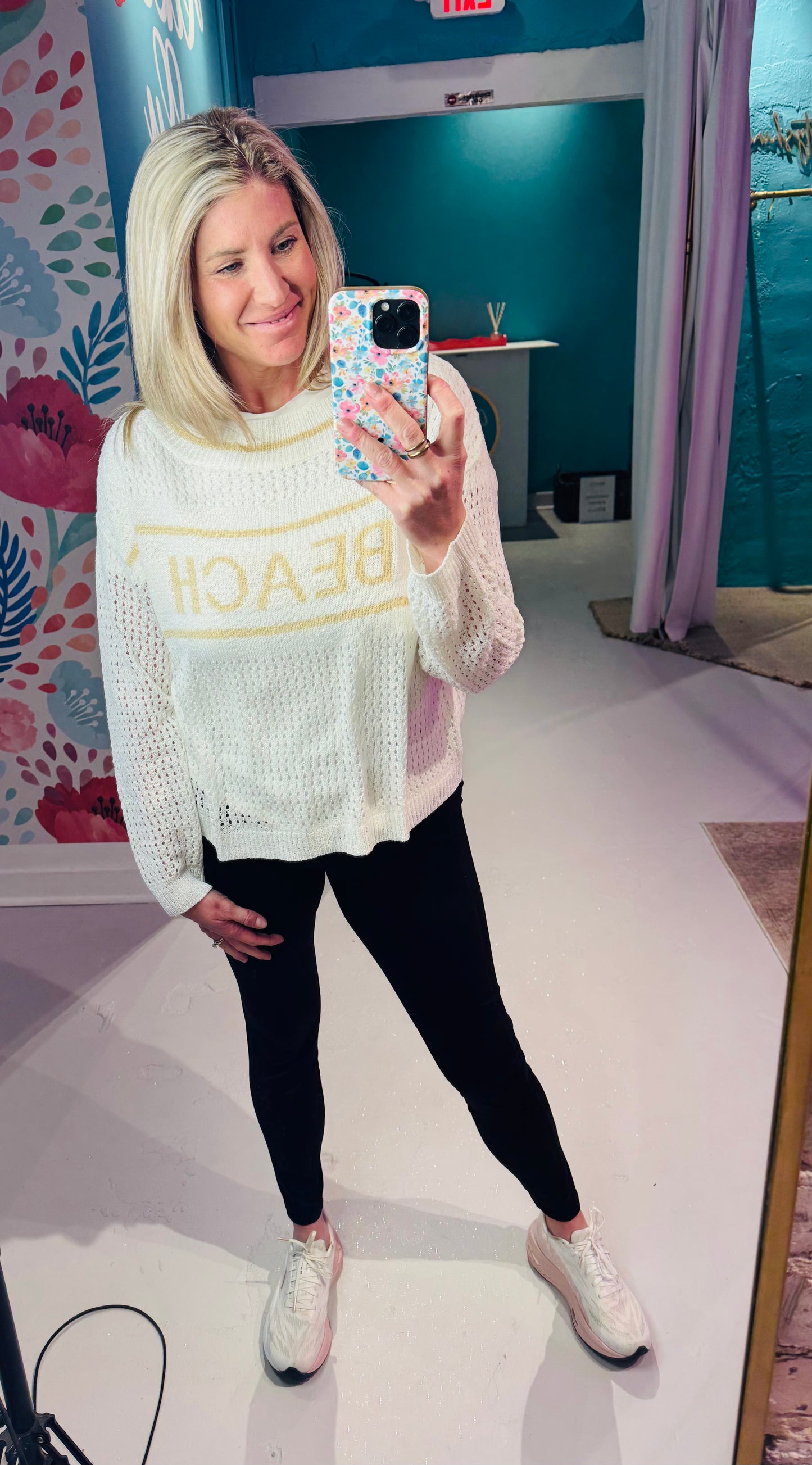 BEACH Crochet Pullover