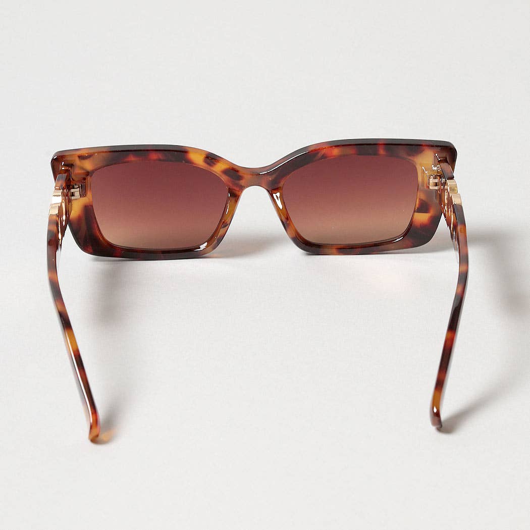 Bold Cat Eye Sunnies