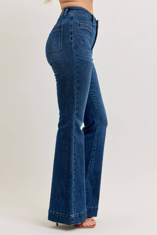 Vintage Judy Blue Jeans pocket flare jeans with a classic denim look and trendy flare leg style.